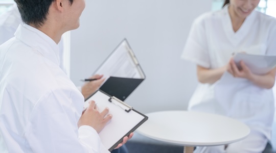 サムネイル_急性リンパ性白血病基本情報：疾患（急性リンパ性白血病とは）：疫学・発症機序と原因